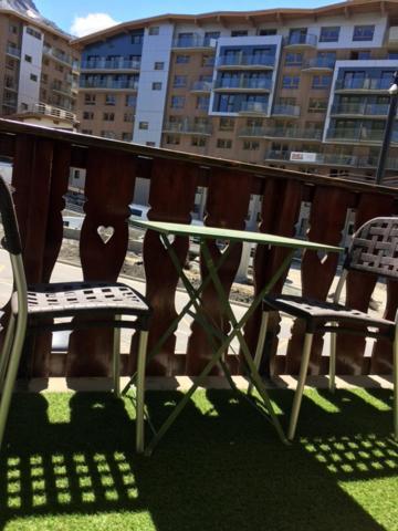 Studio Cabine Chalet Club III Entierement Renove 티뉴 외부 사진
